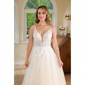 Destockage Robe de mariée AYA ivoire T 42 tulle, broderies