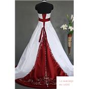 Destockage, Robe de mariée Mérédith T 38 ou 42 blanche et bordeaux 