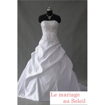 Destockage Robe de mariée Jade blanche T 40 satin 