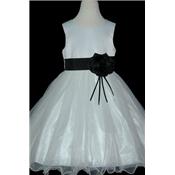 Robe Flora blanc/noir +1 fleur + 1 gros noeud 1 an 